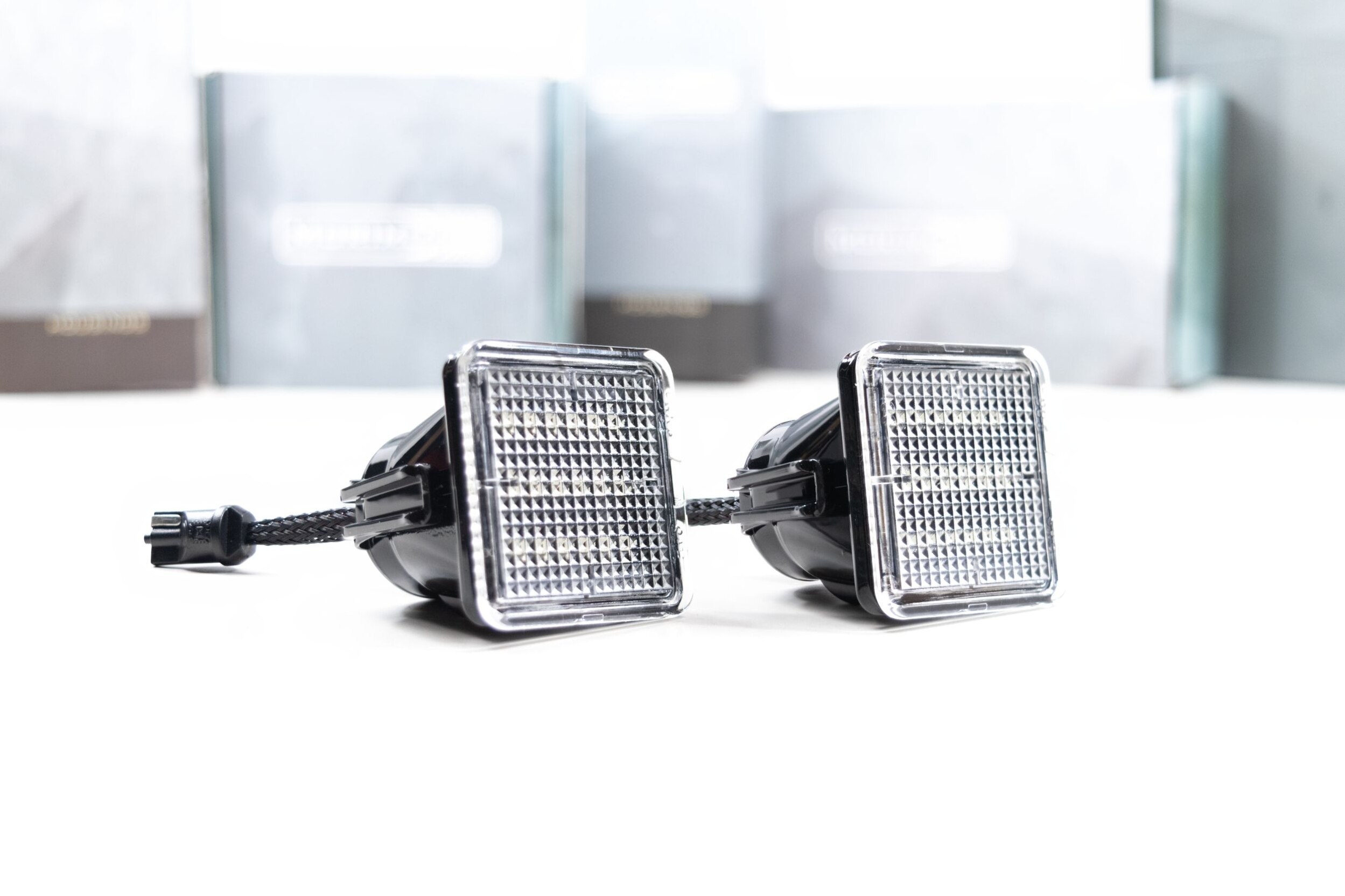 00-13 Tundra 6000K Bright White LED License Plate Lights For 05-15 Toyota Tacoma 00-13 Tundra 6000K Bright White LED License Plate Lights For 05-15 Toyota Tacoma
